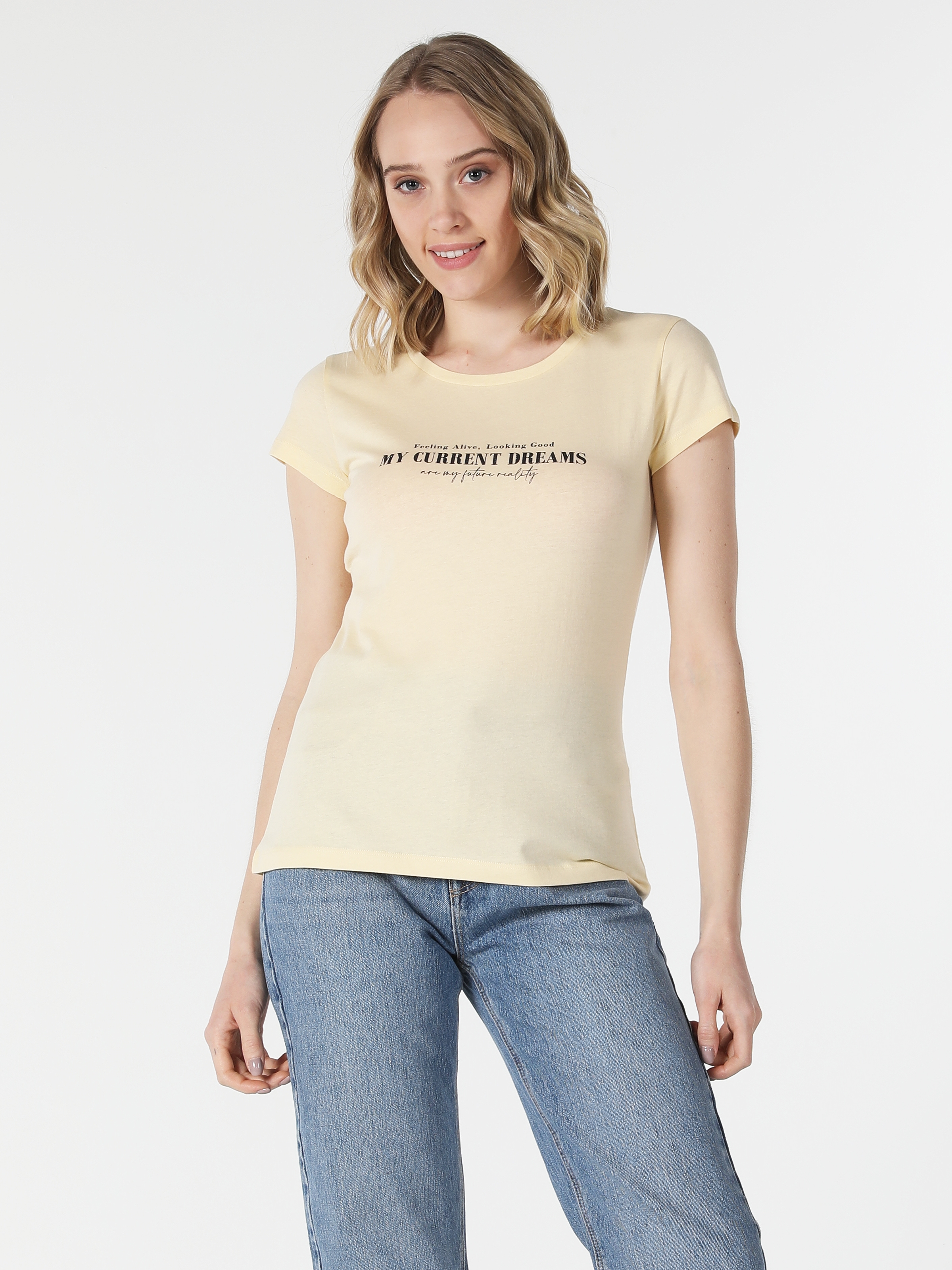 Slim Fit Bisiklet Yaka Yazı Baskılı Sarı Kadın Tshirt Kısa Kol Tişört Cl1057348