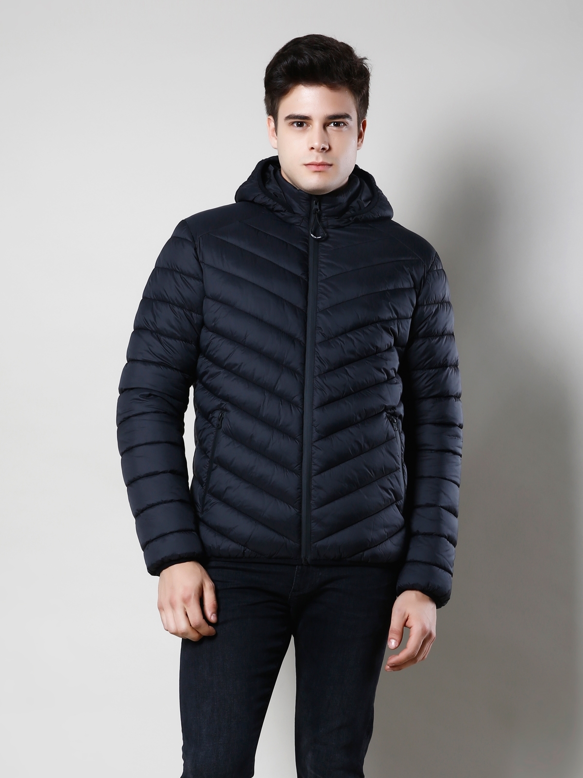 Dar Kesim Kapusonlu Sisme Siyah Erkek Mont Black Friday Mont Colin S