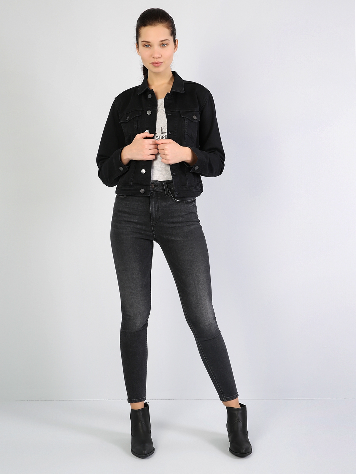 Siyah Dar Kesim Kadın Jean Ceket