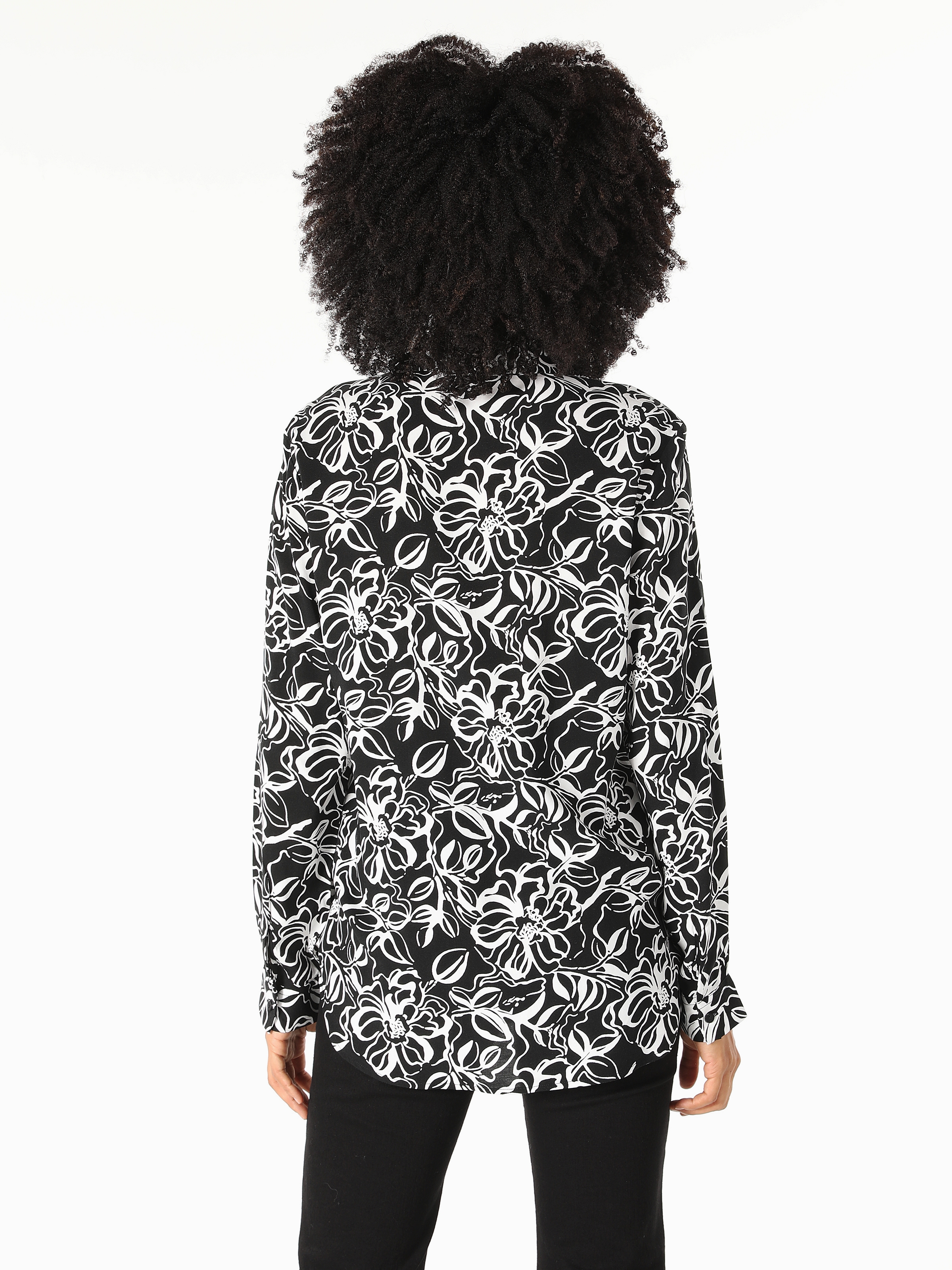 Regular Fit Çiçek Desenli Siyah Kadın Uzun Kol Gömlek Cl1060142