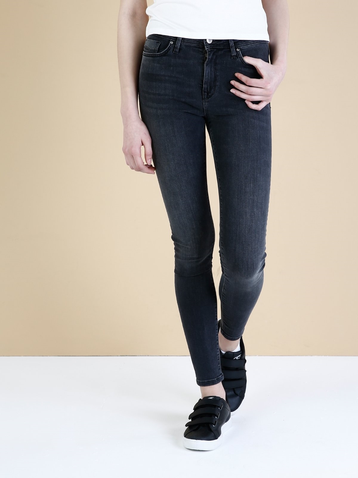 Colins 760 Dıana Yüksek Bel Dar Paça Super Slim Fit Siyah Kadın Jean Pantolon. 5