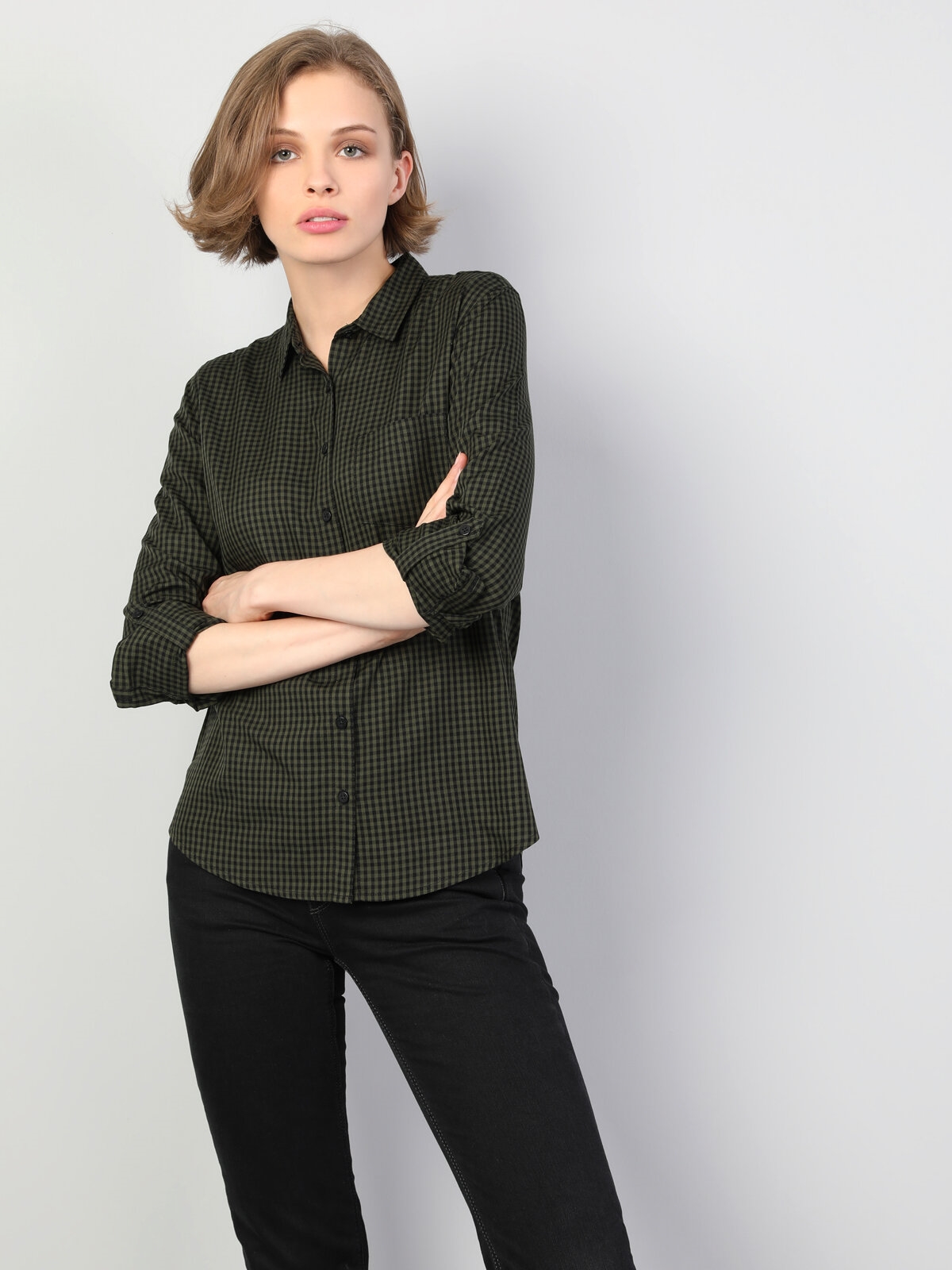 Kareli Cepli Regular Fit Kadın Haki Uzun Kol Gömlek