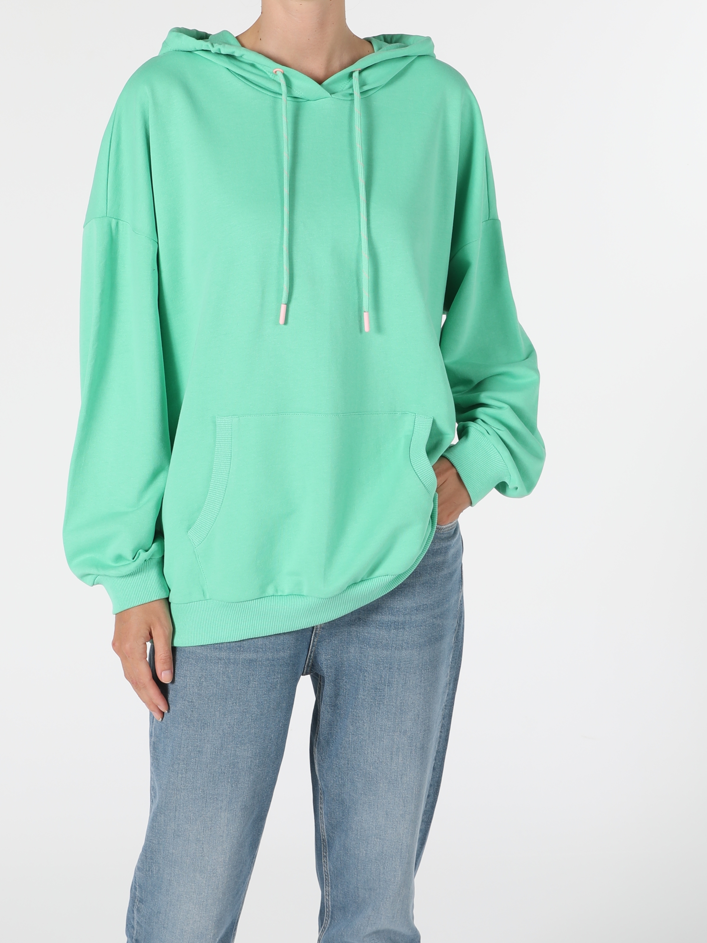 Regular Fit Kapüşonlu Cepli Kadın Yeşil Sweatshirt