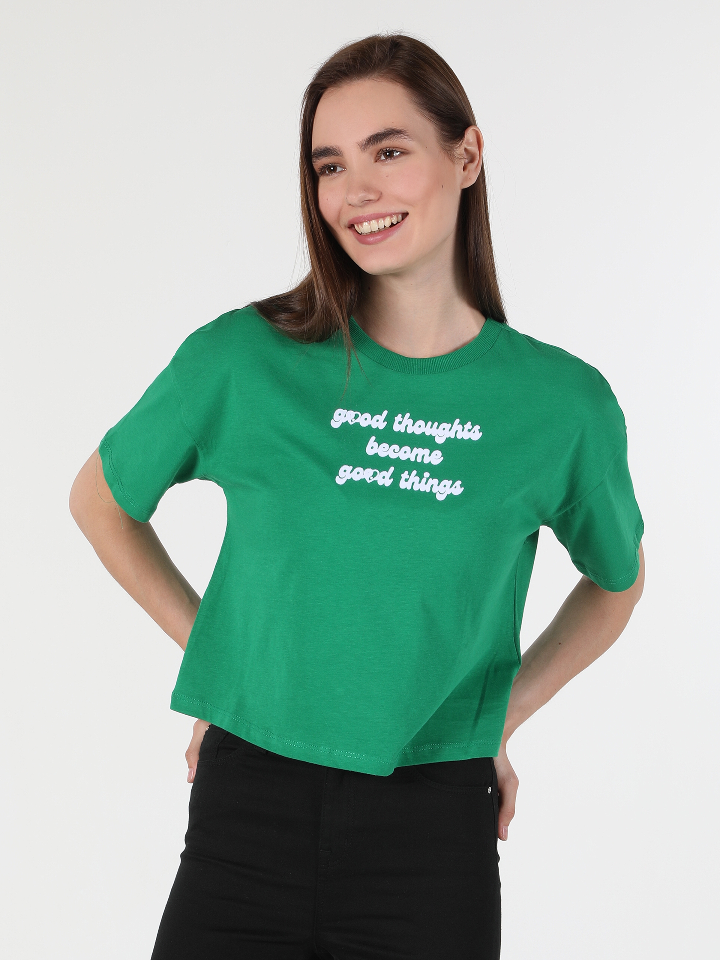 Regular Fit Bisiklet Yaka Yazı Baskılı Yeşil Kadın Kısa Kol Tişört