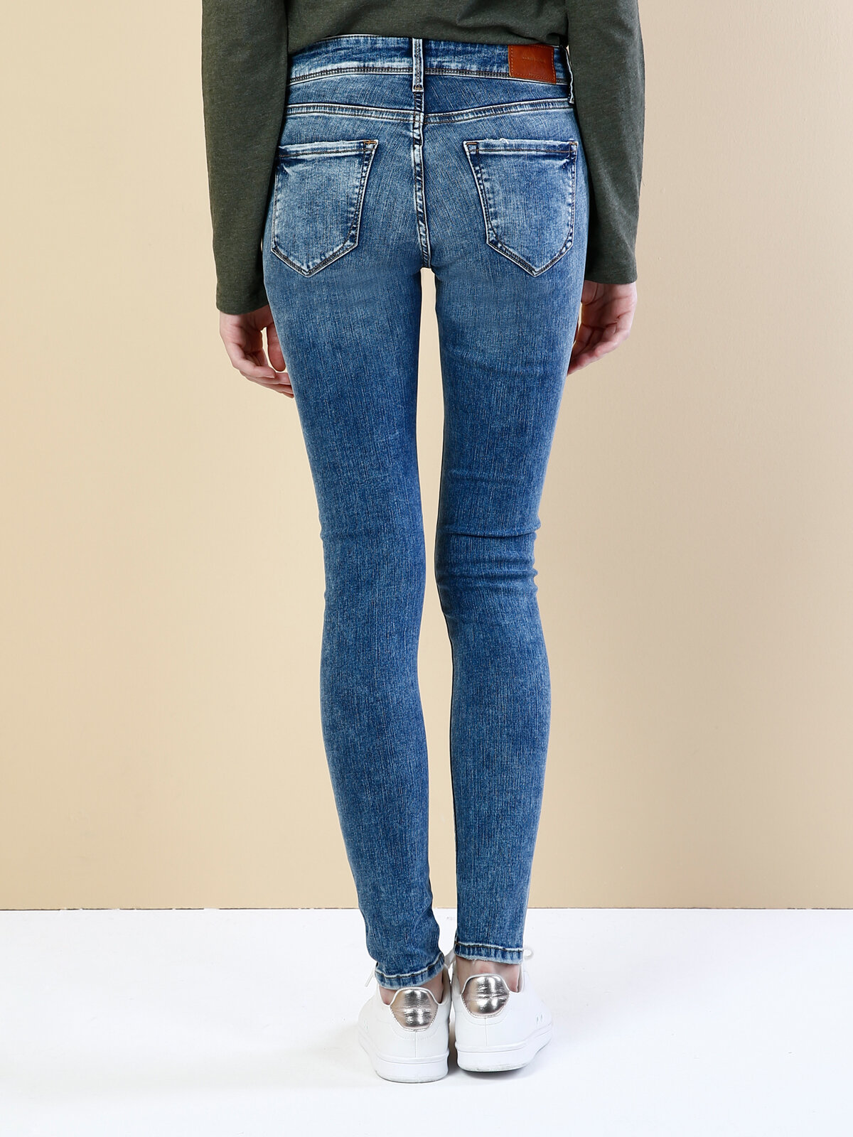 Colins 759 Lara Dar Kesim Orta Bel Dar Paça Mavi Jean Pantolon. 2