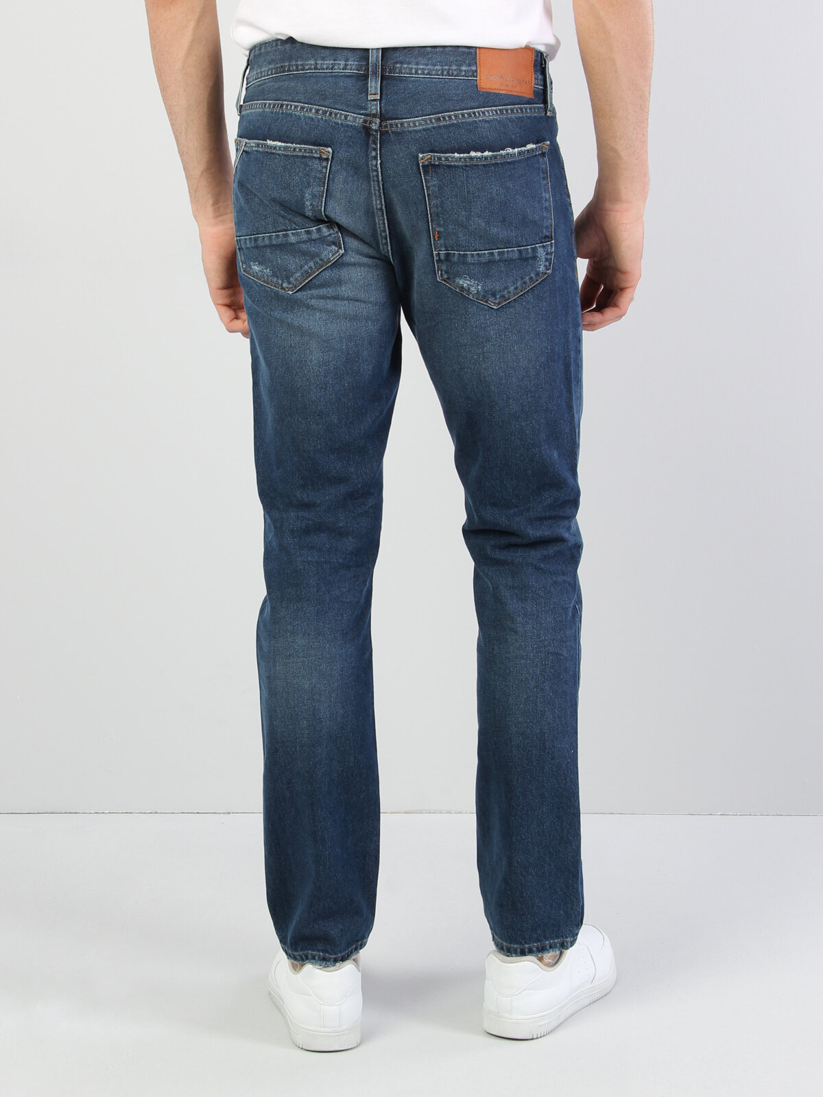 Colins - 044 Karl Normal Kesim Düşük Bel Düz Paça Koyu Mavi Jean Pantolon