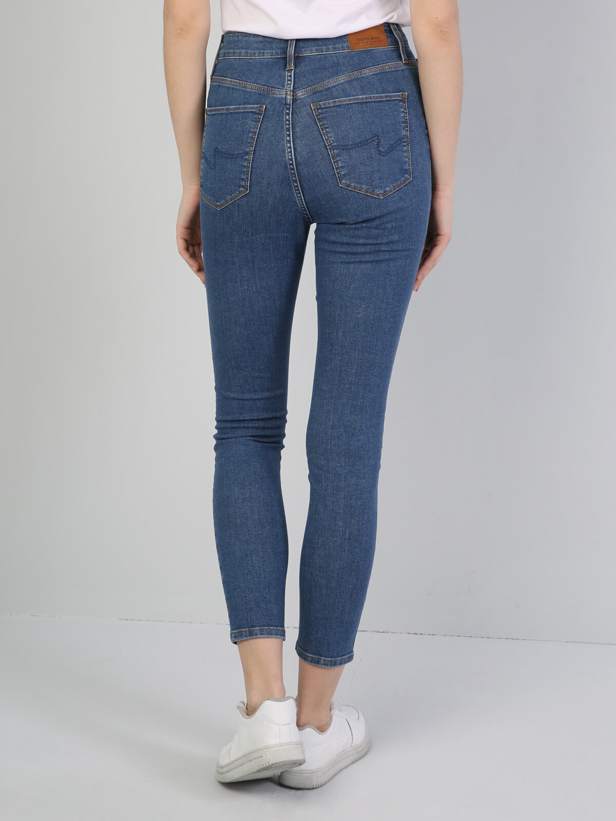 Colins 760 Dıana Orta Bel Dar Paça Super Slim Fit Mavi Kadın Jean Pantolon. 2