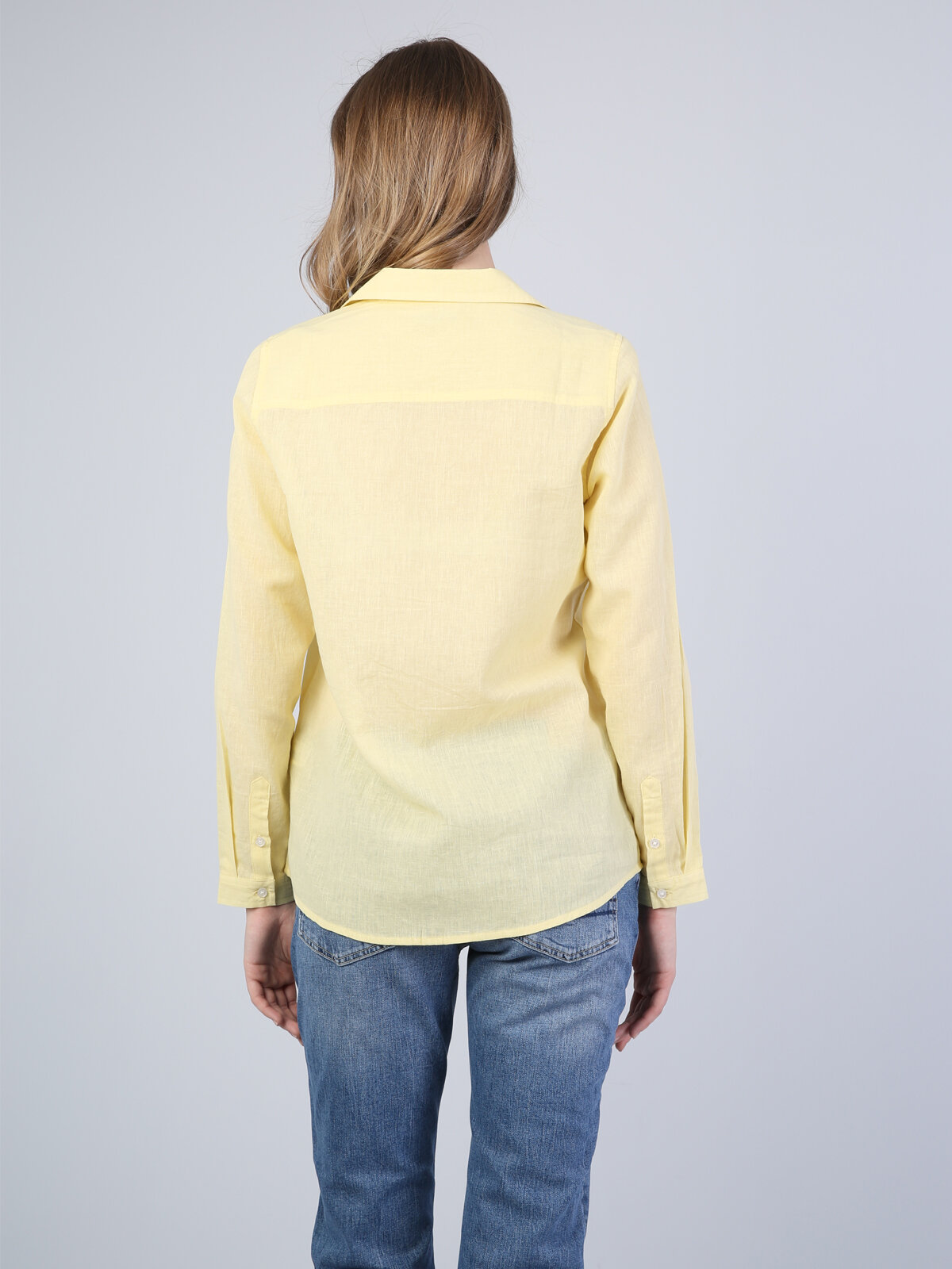 Colins Basic Cepli Regular Fit Sarı Kadın Uzun Kol Gömlek. 2