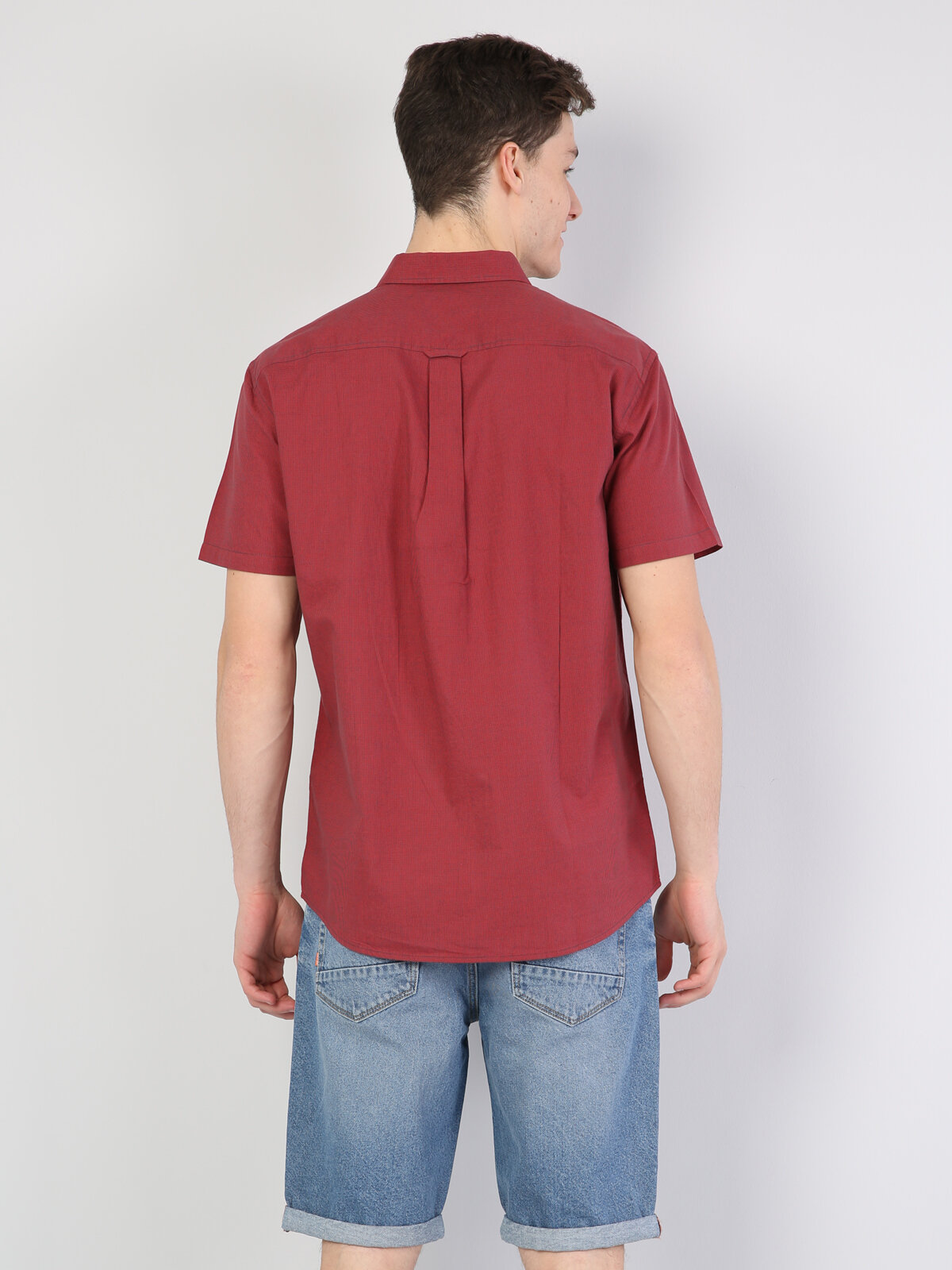 Colins Red Men Short Sleeve Shirt. 2