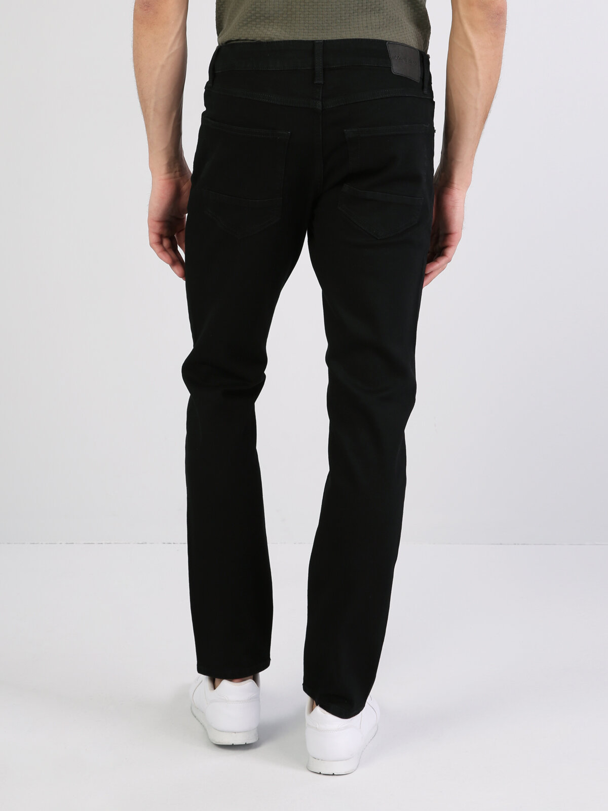 Colins - 044 Karl Düşük Bel Düz Paça Straight Fit Siyah Erkek Jean Pantolon