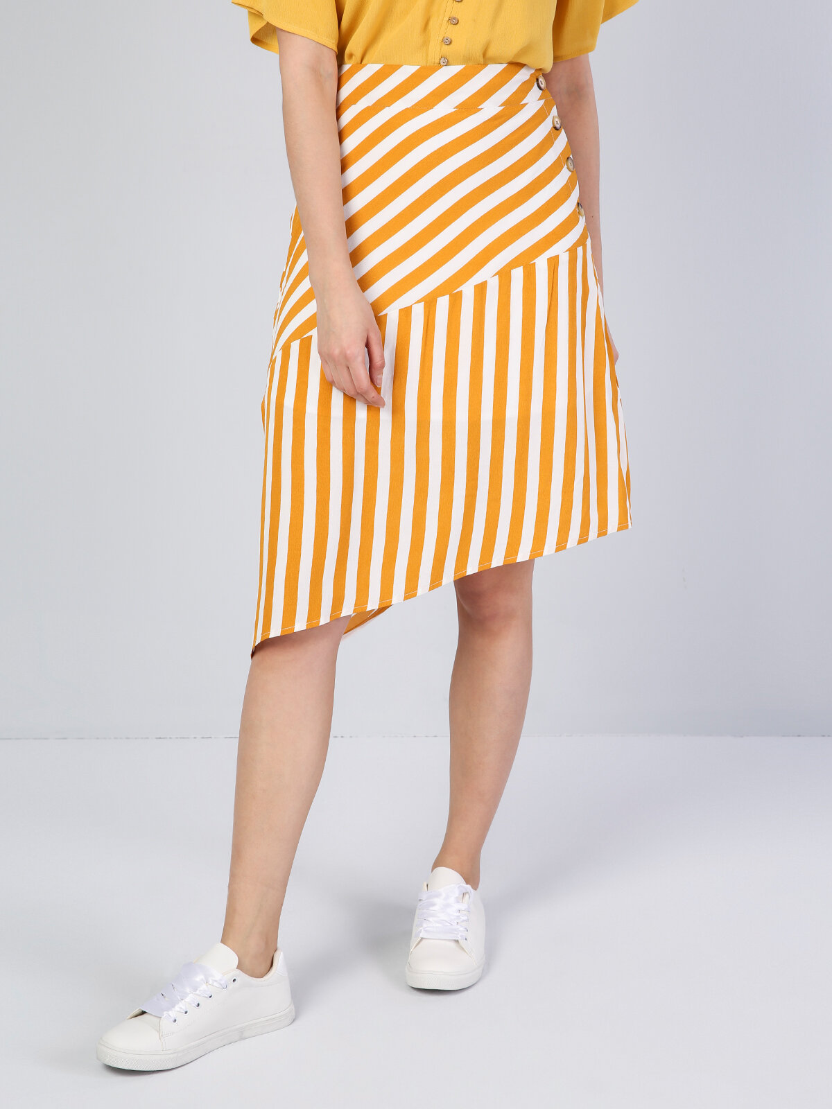 Colins Yellow Woman Skirt. 4
