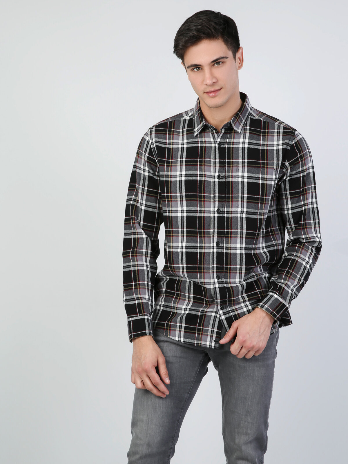 Colins Regular Fit Shirt Neck Erkek Siyah Uzun Kol Gömlek. 3 Colins Regular Fit Shirt Neck Erkek Siyah Uzun Kol Gömlek. 3