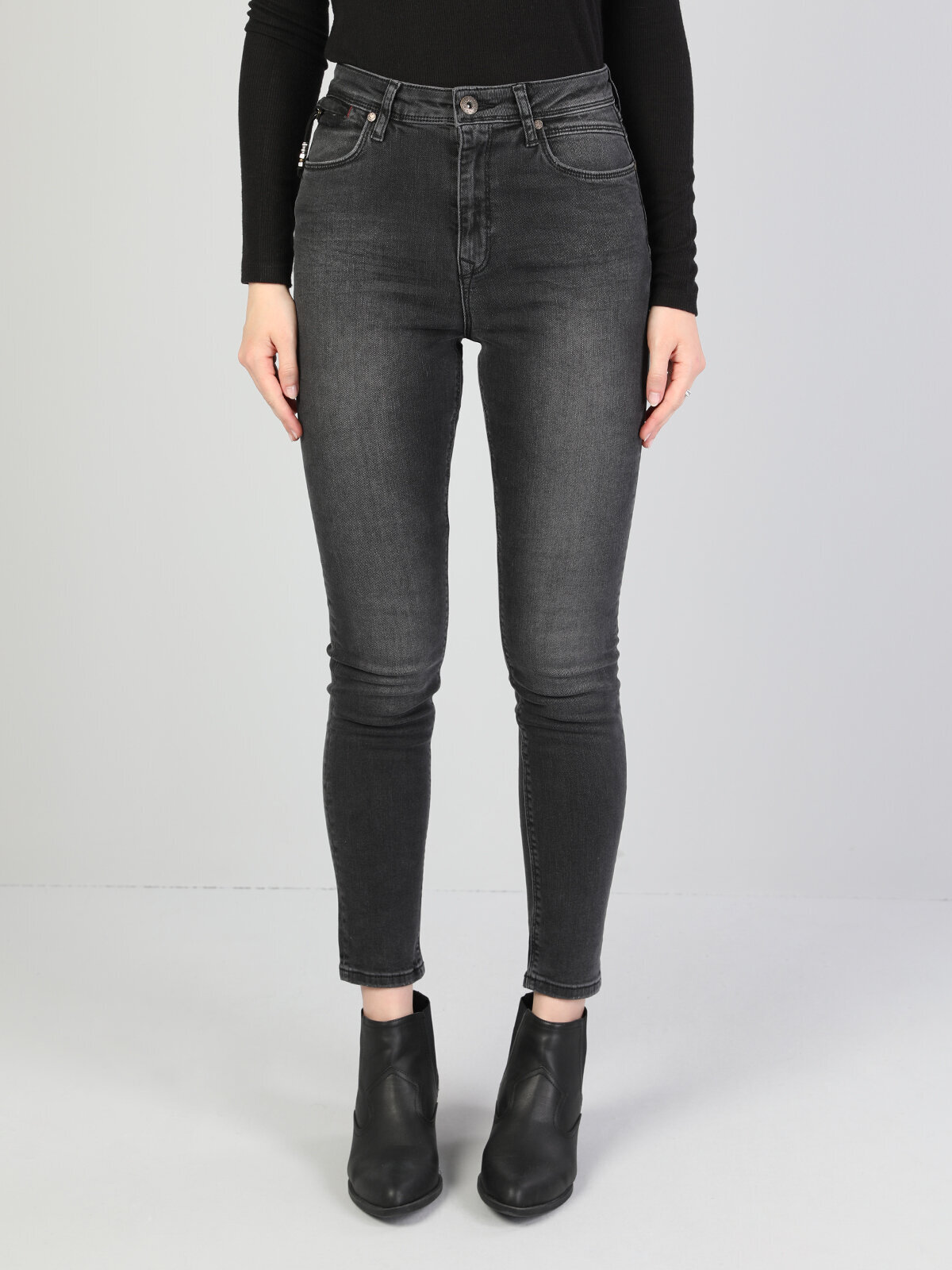 Colins 760 Dıana Yüksek Bel Dar Paça Super Slim Fit Koyu Gri Kadın Jean Pantolon. 3
