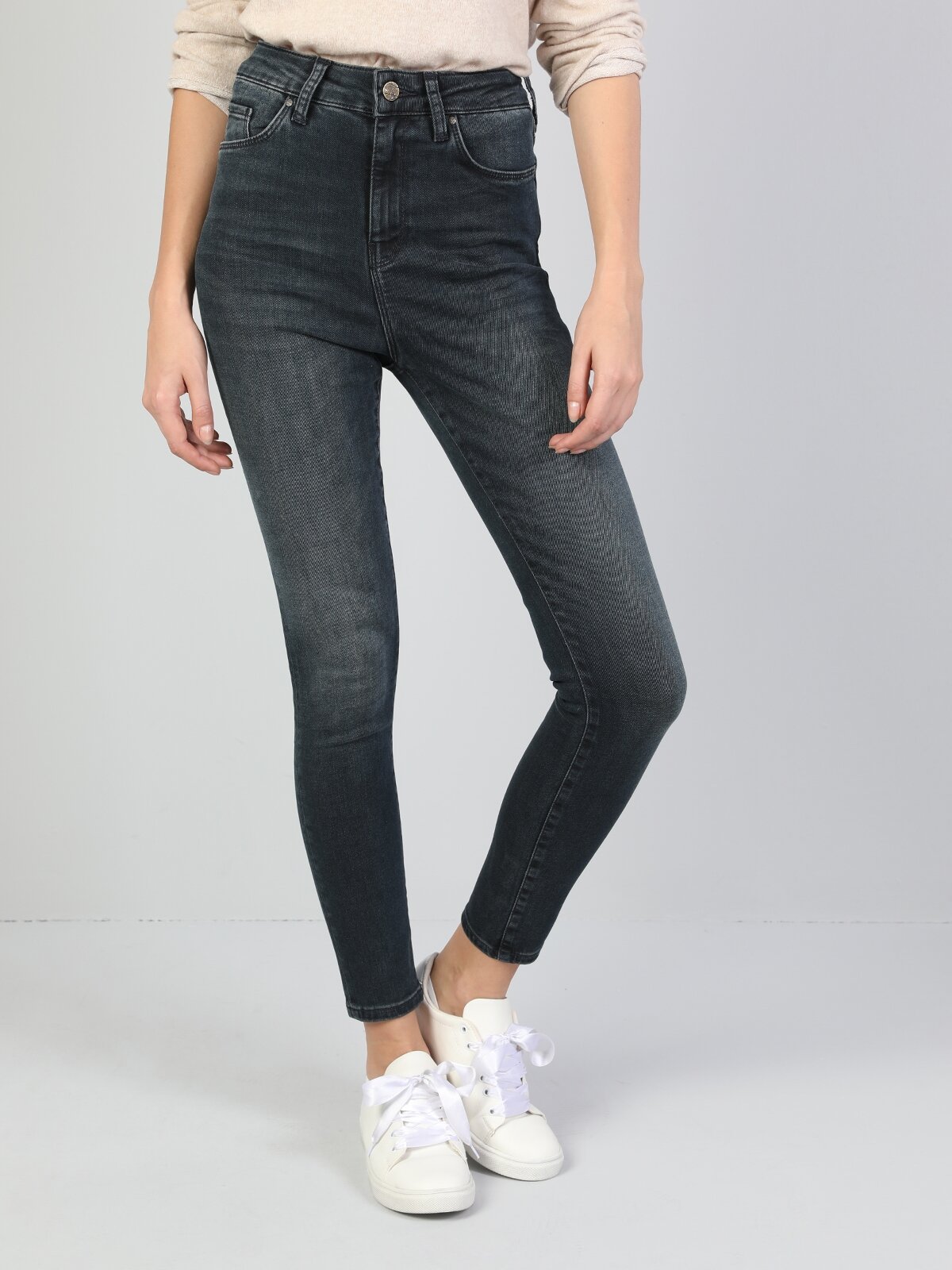 Colins 760 Dıana Yüksek Bel Dar Paça Super Slim Fit Gri Kadın Jean Pantolon. 1