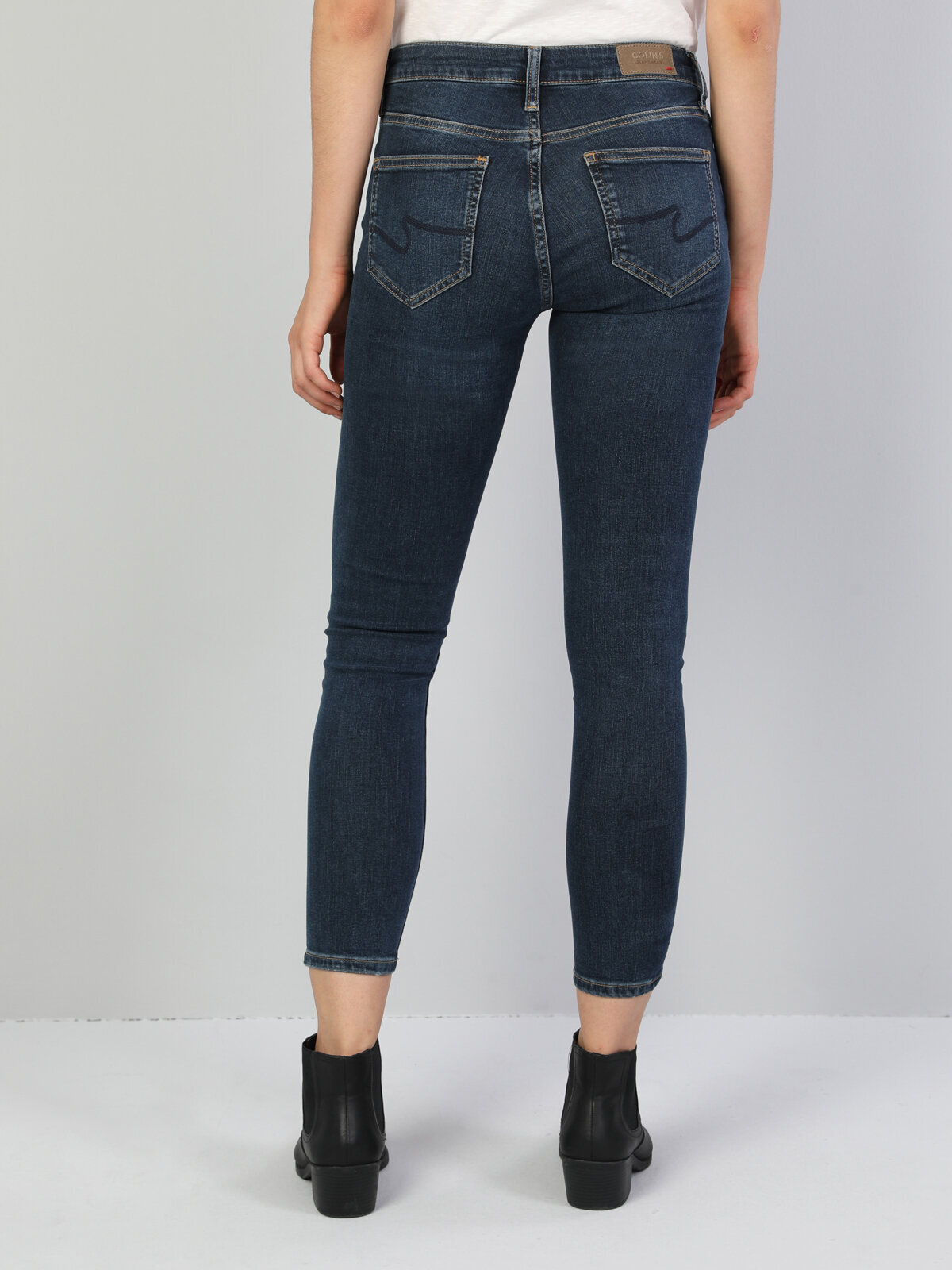 Colins 759 Lara Orta Bel Dar Paça Super Slim Fit Koyu Mavi Kadın Jean Pantolon. 2