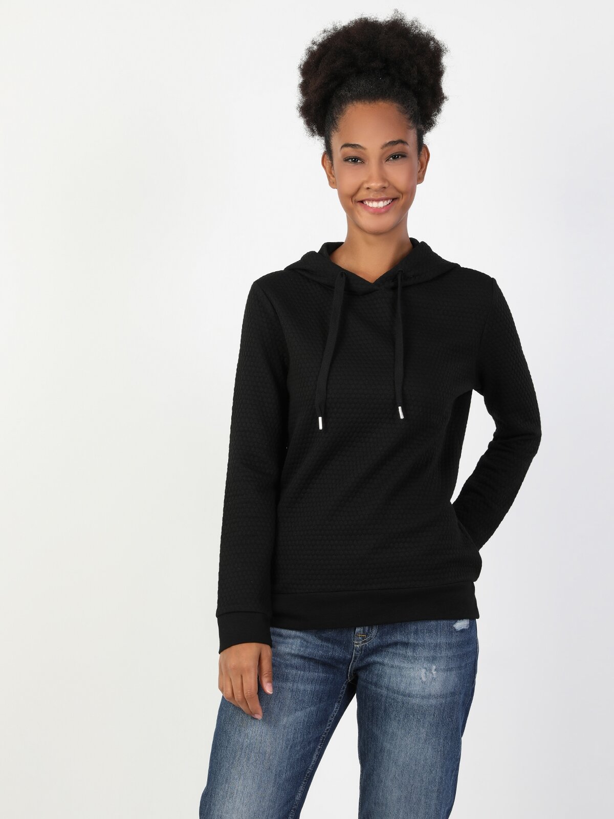 Colins Black Woman Sweatshirt. 3