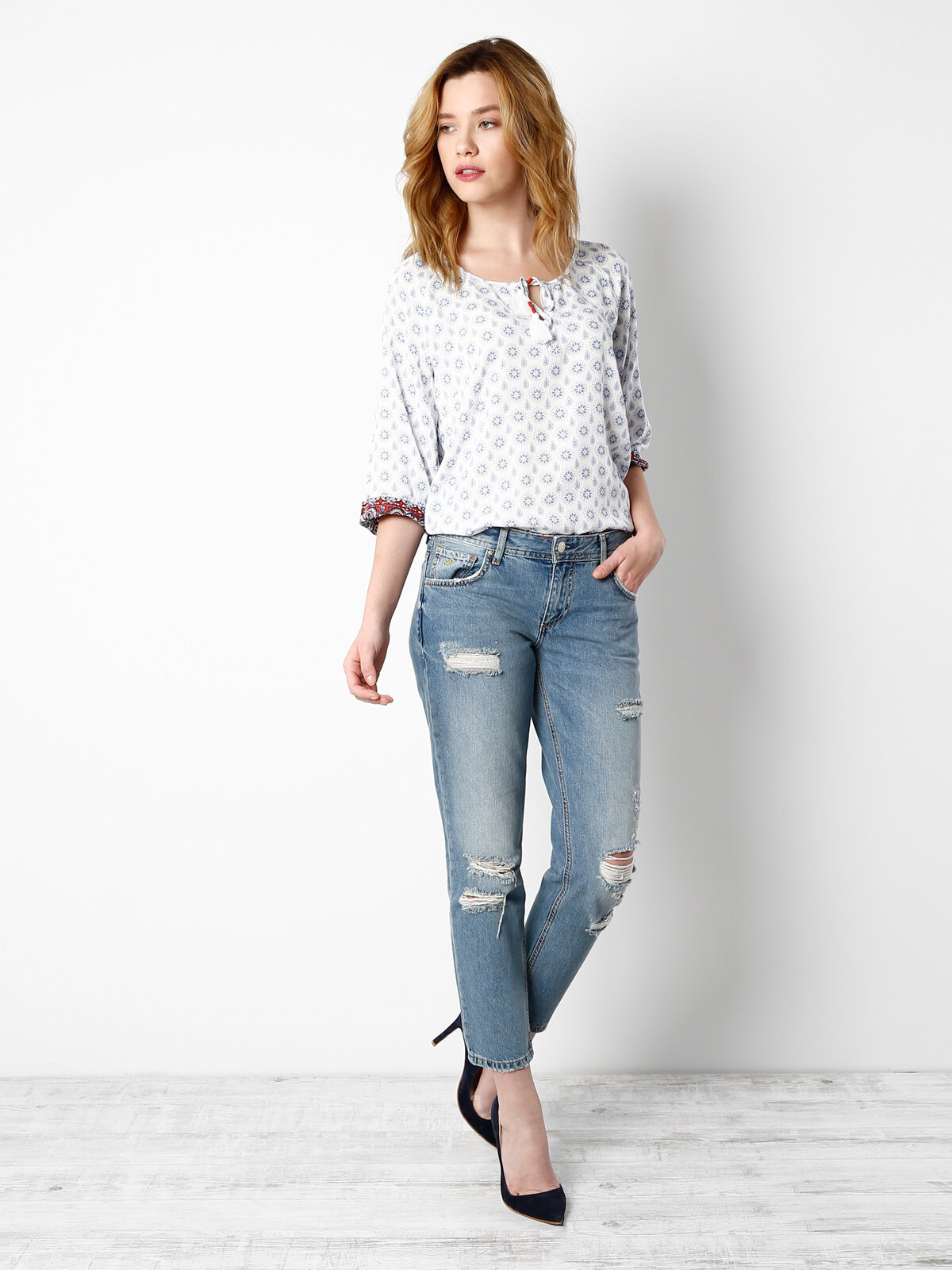 Colins 892 Alına Düşük Bel Kısa Paça Slim Boyfriend Fit Mavi Kadın Jean Pantolon. 3 Colins 892 Alına Düşük Bel Kısa Paça Slim Boyfriend Fit Mavi Kadın Jean Pantolon. 3