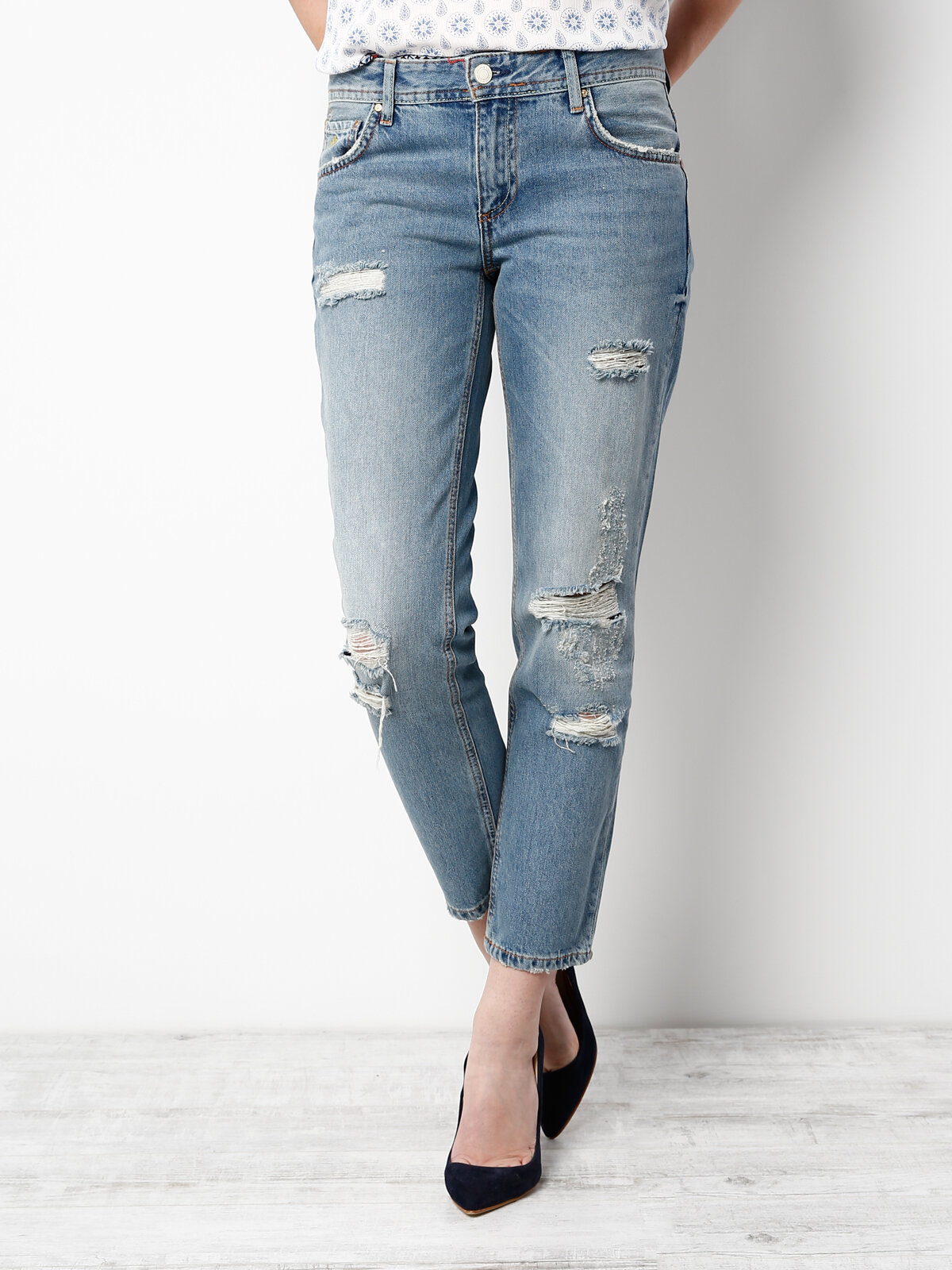 Colins 892 Alına Düşük Bel Kısa Paça Slim Boyfriend Fit Mavi Kadın Jean Pantolon. 4 Colins 892 Alına Düşük Bel Kısa Paça Slim Boyfriend Fit Mavi Kadın Jean Pantolon. 4