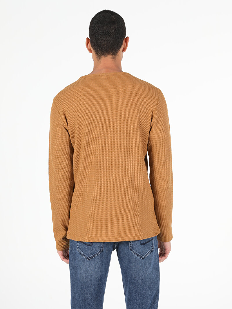 Slim Fit Yuvarlak Yaka Erkek Sari Uzun Kol Tişört