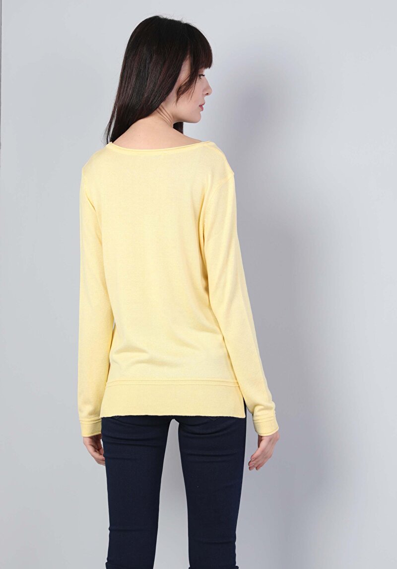 Regular Fit Yuvarlak Yaka Kadın Sari Kazak