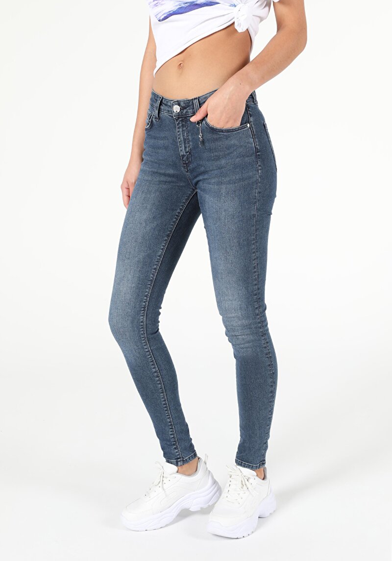 Super Slim Fit Orta Bel Dar Paça Kadın Denim Jean Pantolon