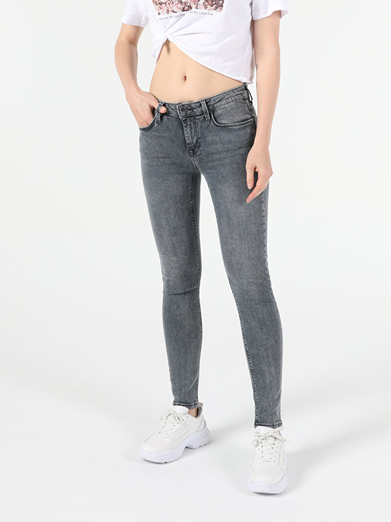 Super Slim Fit Orta Bel Dar Paça Kadın İndigo Jean Pantolon