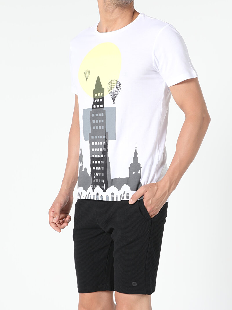 Regular Fit Yuvarlak Yaka  Erkek Beyaz Kısa Kol Tişört Cl1052836