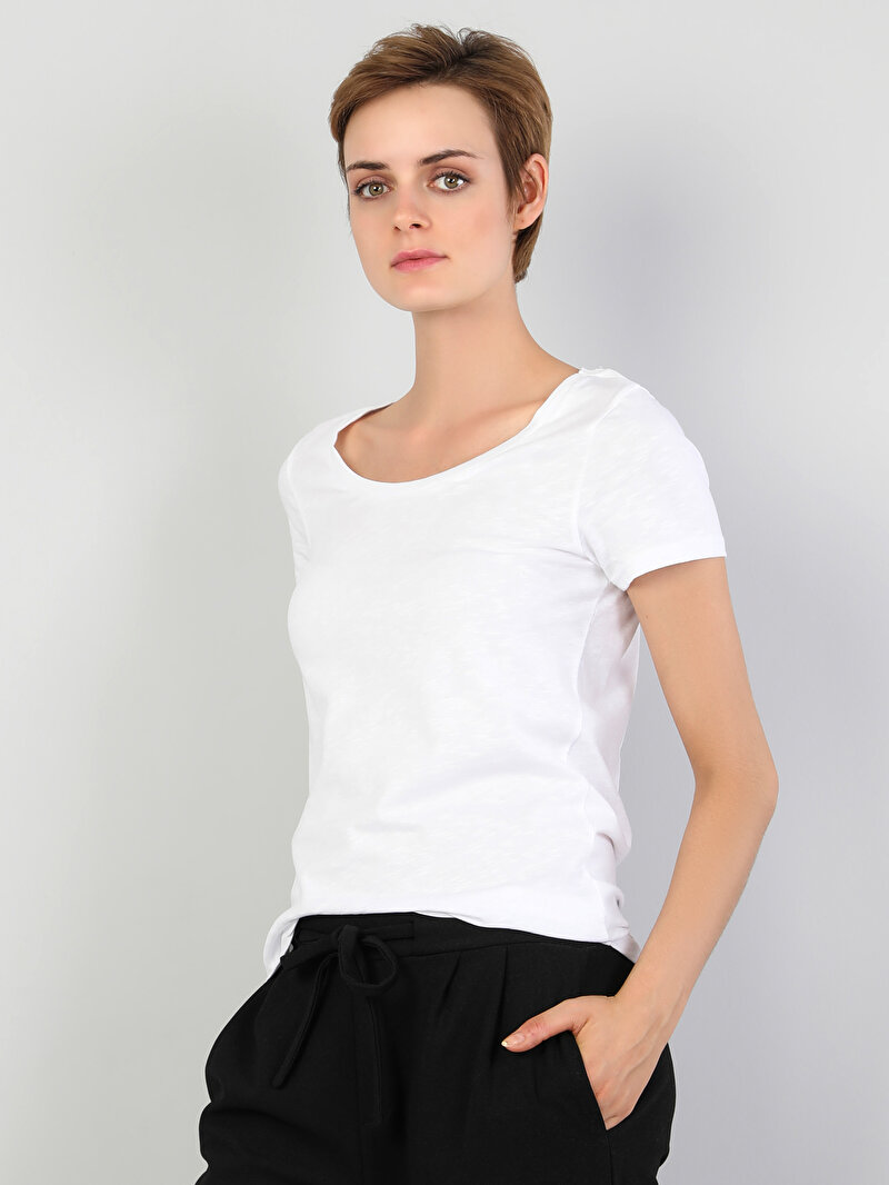 Regular Fit Yuvarlak Yaka Düz Kadın Beyaz Kısa Kol Tişört