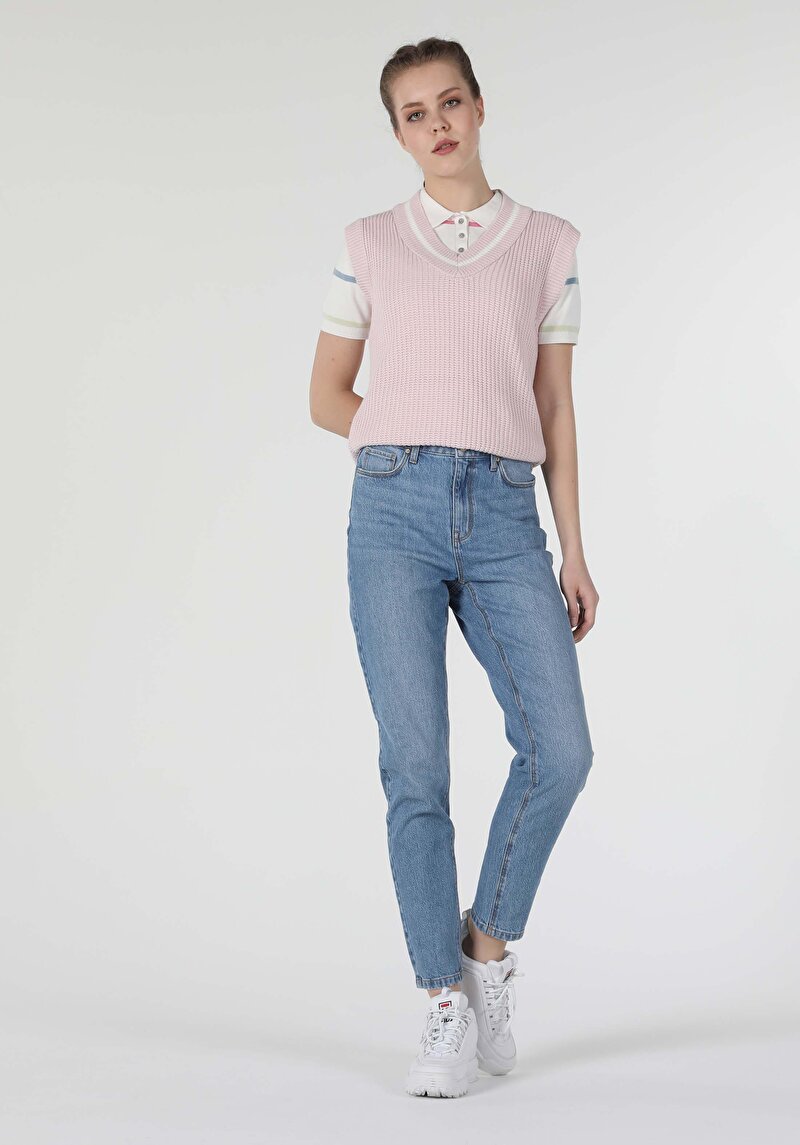 Regular Fit V Yaka Kadın Pembe Kazak