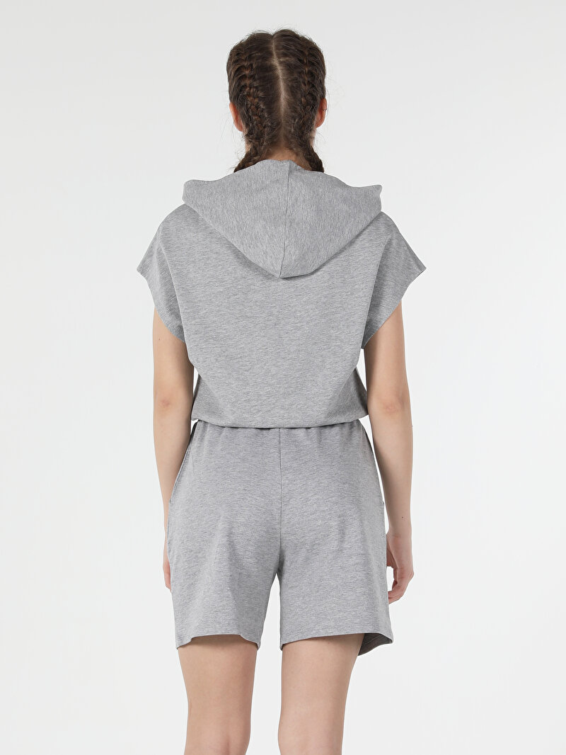 Regular Fit Kapüşonlu Baskılı Kadın Gri Sweatshirt