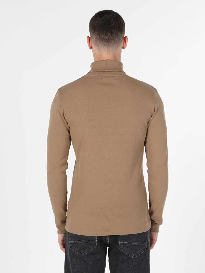 Slim Fit Yarım Balıkçı Yaka Düz Erkek Kahverengi Uzun Kol Tişört