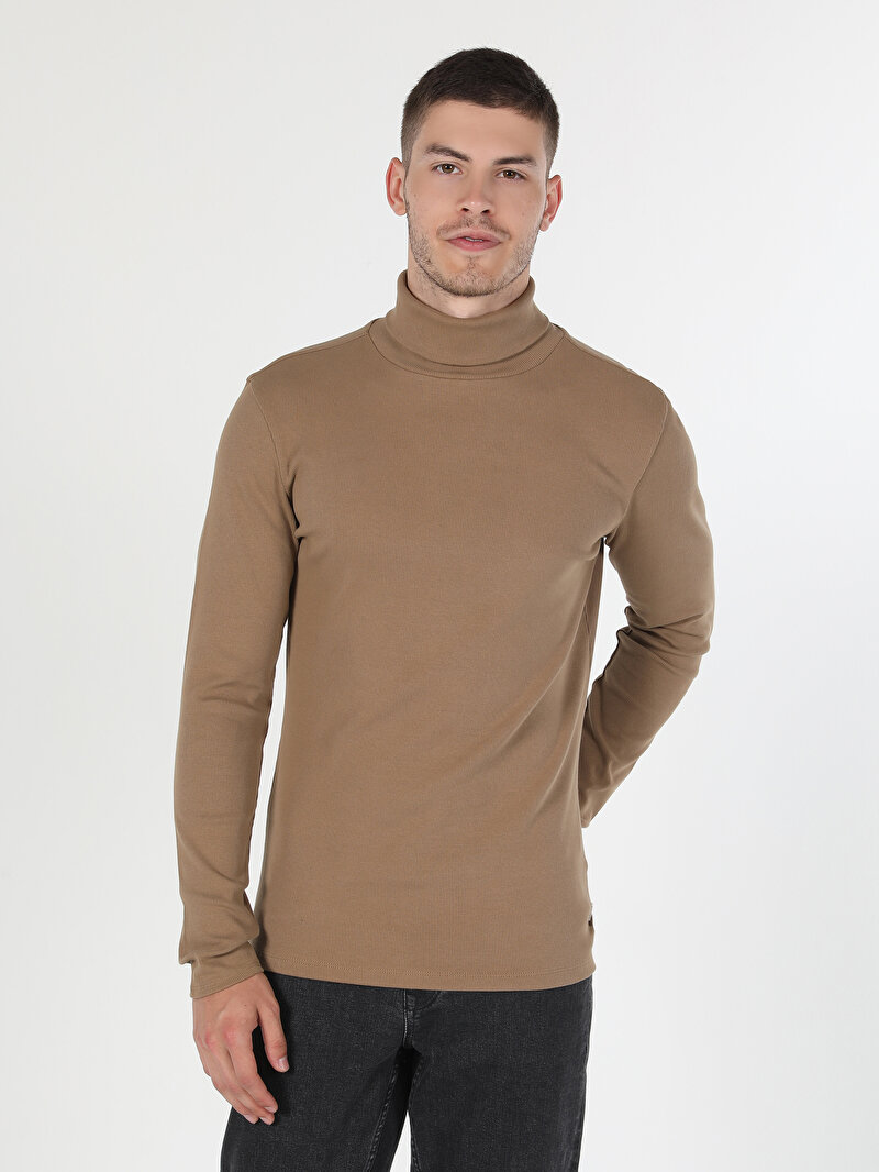 Slim Fit Yarım Balıkçı Yaka Düz Erkek Kahverengi Uzun Kol Tişört