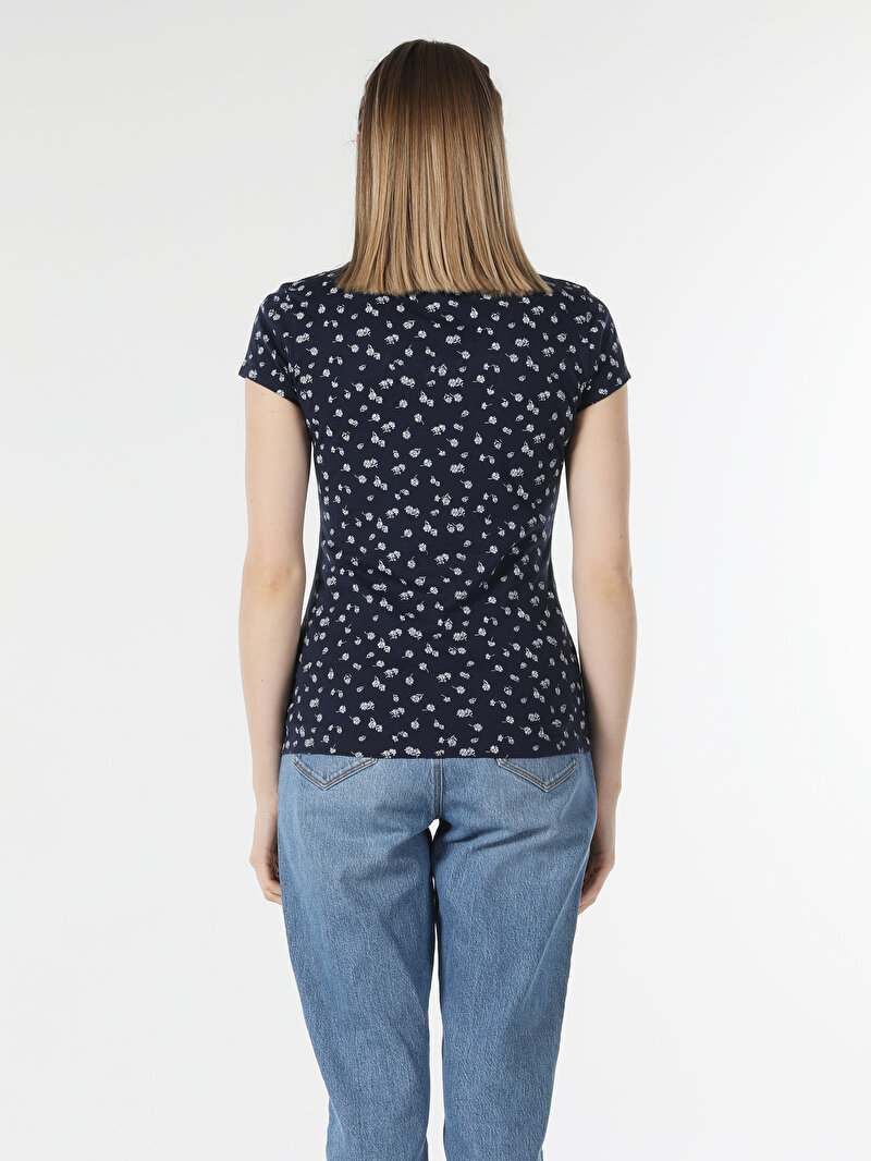 Slim Fit Yuvarlak Yaka Baskılı Kadın Lacivert Kısa Kol Tişört
