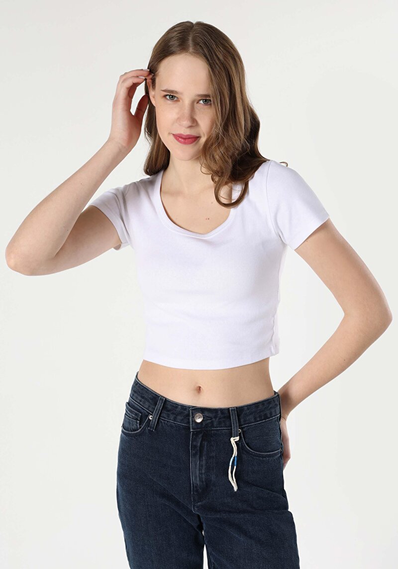 Slim Fit Yuvarlak Yaka Düz Kadın Beyaz Kısa Kol Tişört