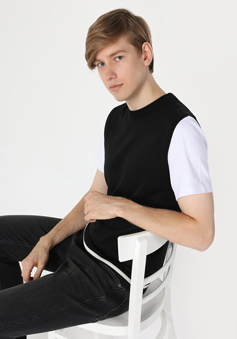 Slim Fit Yuvarlak Yaka Jakarlı Erkek Siyah Kazak