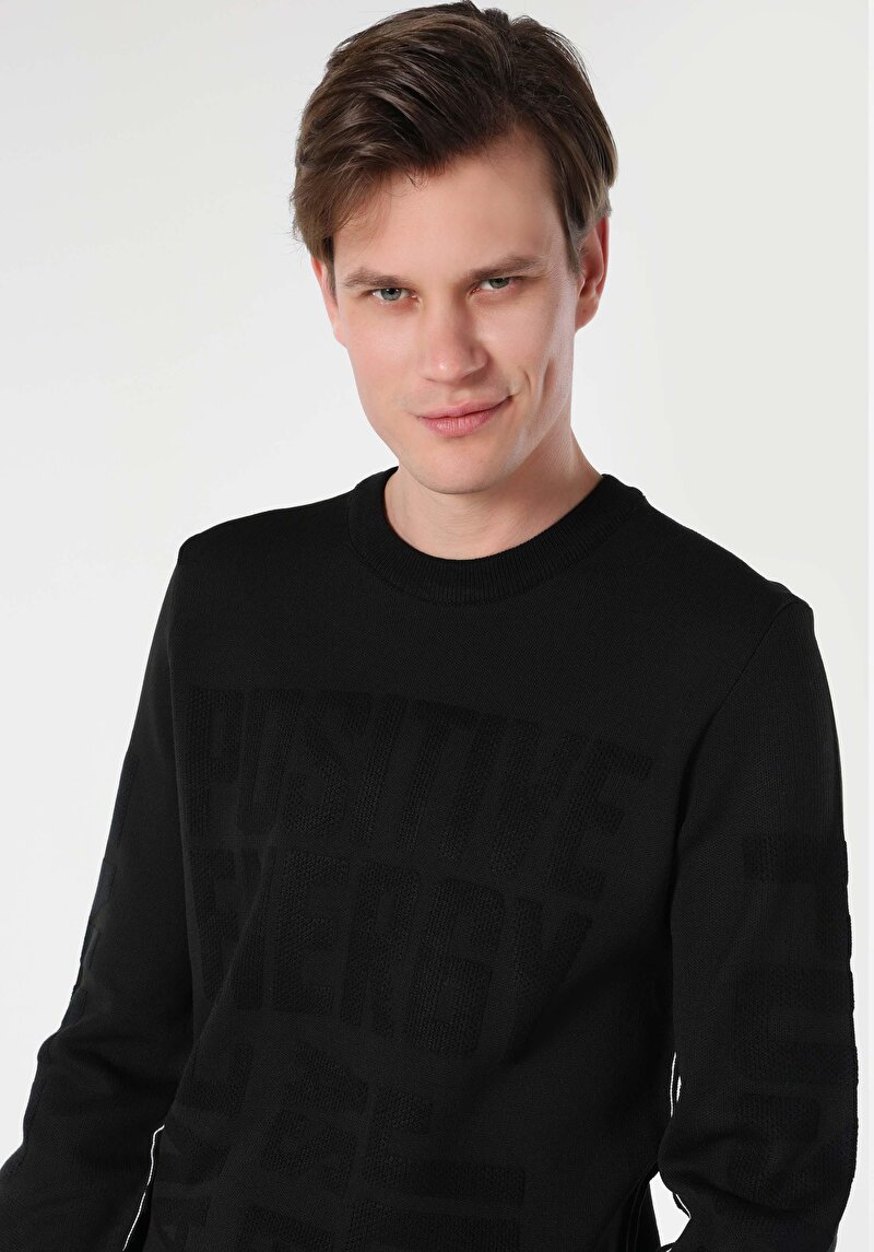 Regular Fit Yuvarlak Yaka Jakarlı Erkek Siyah Kazak