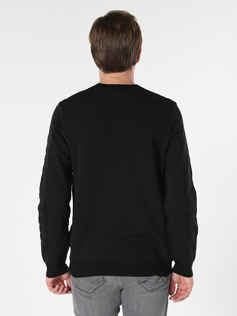 Regular Fit Yuvarlak Yaka Jakarlı Erkek Siyah Kazak