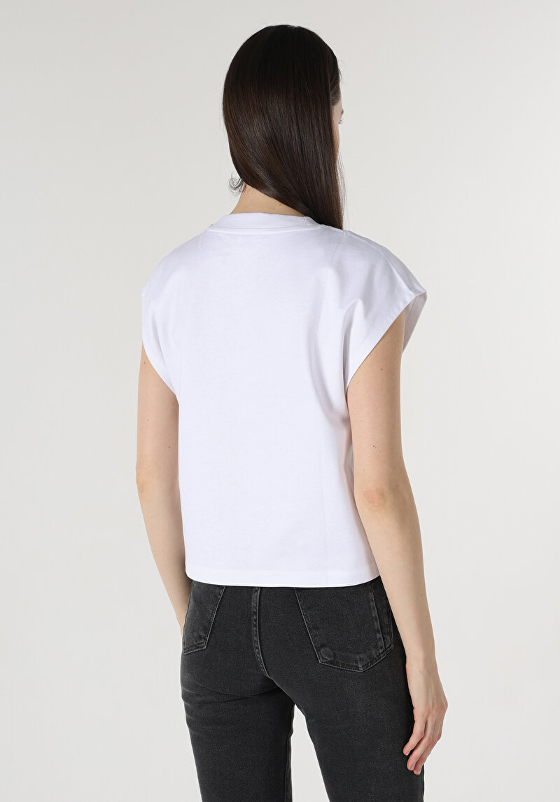 Regular Fit Örme Yuvarlak Yaka Baskılı Kadın Beyaz Kısa Kol Tişört