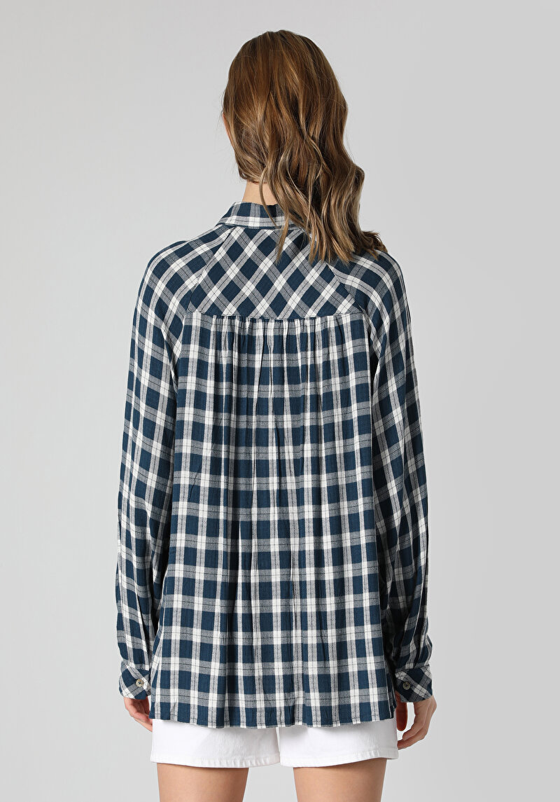 Relaxed Fit Shirt Neck Ekoseli Kadın Lacivert Uzun Kol Gömlek