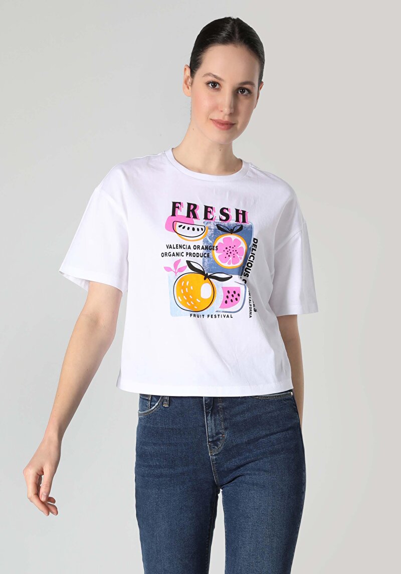 Regular Fit Pamuklu Cepsiz Yuvarlak Yaka Baskılı Kadın Beyaz Kısa Kol Tişört