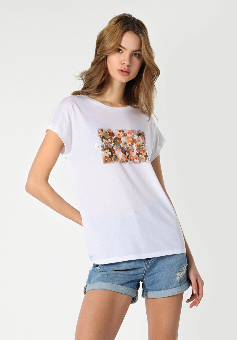 Regular Fit Yuvarlak Yaka Baskılı Kadın Beyaz Kısa Kol Tişört