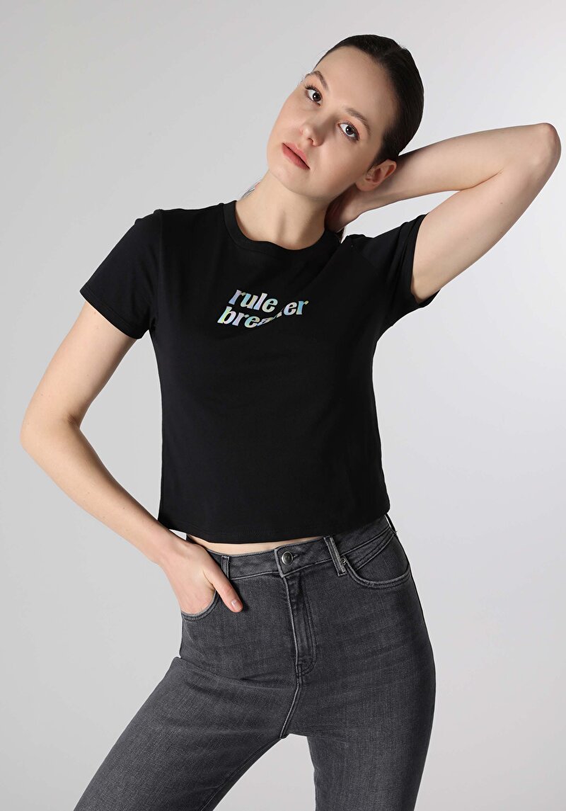 Comfort Fit Yuvarlak Yaka Baskılı Kadın Siyah Pamuk Kısa Kol Tişört