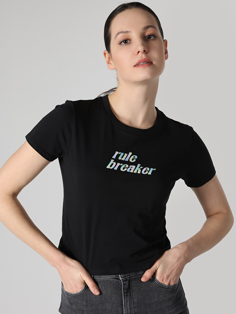 Comfort Fit Yuvarlak Yaka Baskılı Kadın Siyah Pamuk Kısa Kol Tişört