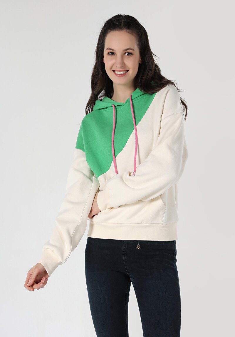 Regular Fit Kapüşonlu Düz Kadın Yeşil Sweatshirt