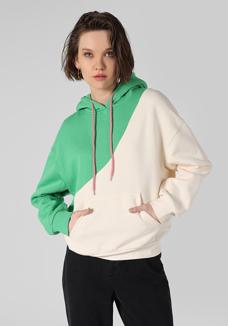 Regular Fit Kapüşonlu Düz Kadın Yeşil Sweatshirt