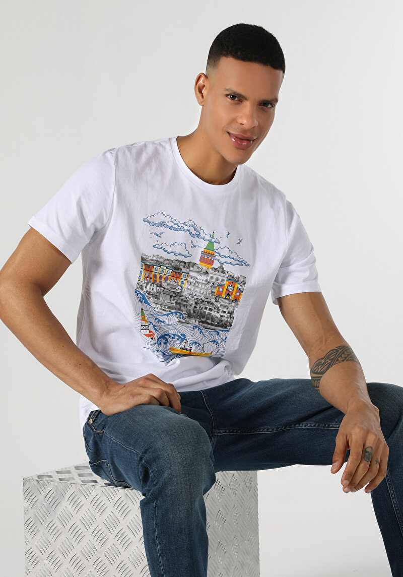 Regular Fit Yuvarlak Yaka Erkek Beyaz Kısa Kol Tişört