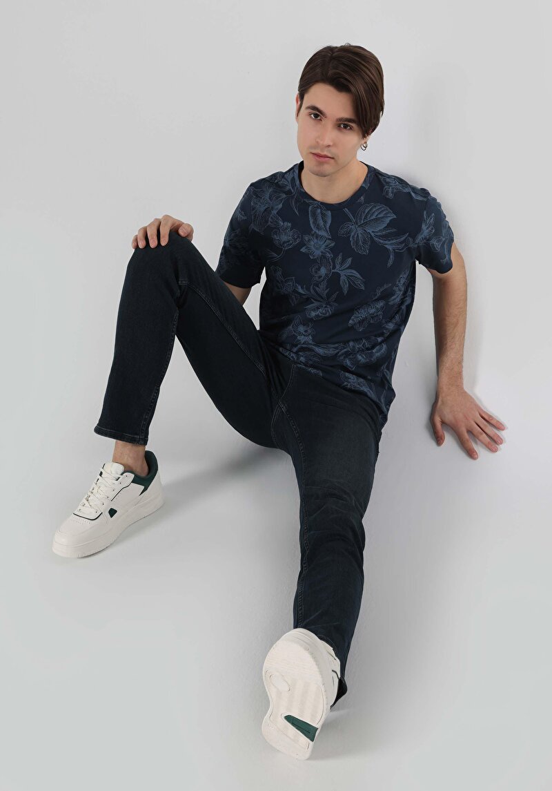 Regular Fit Yuvarlak Yaka Örme Baskılı Cepsiz Erkek Lacivert Kısa Kol Tişört