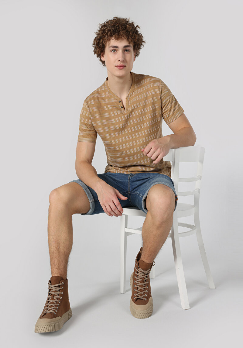 Regular Fit Yuvarlak Yaka Çizgili Erkek Bej Kısa Kol Tişört