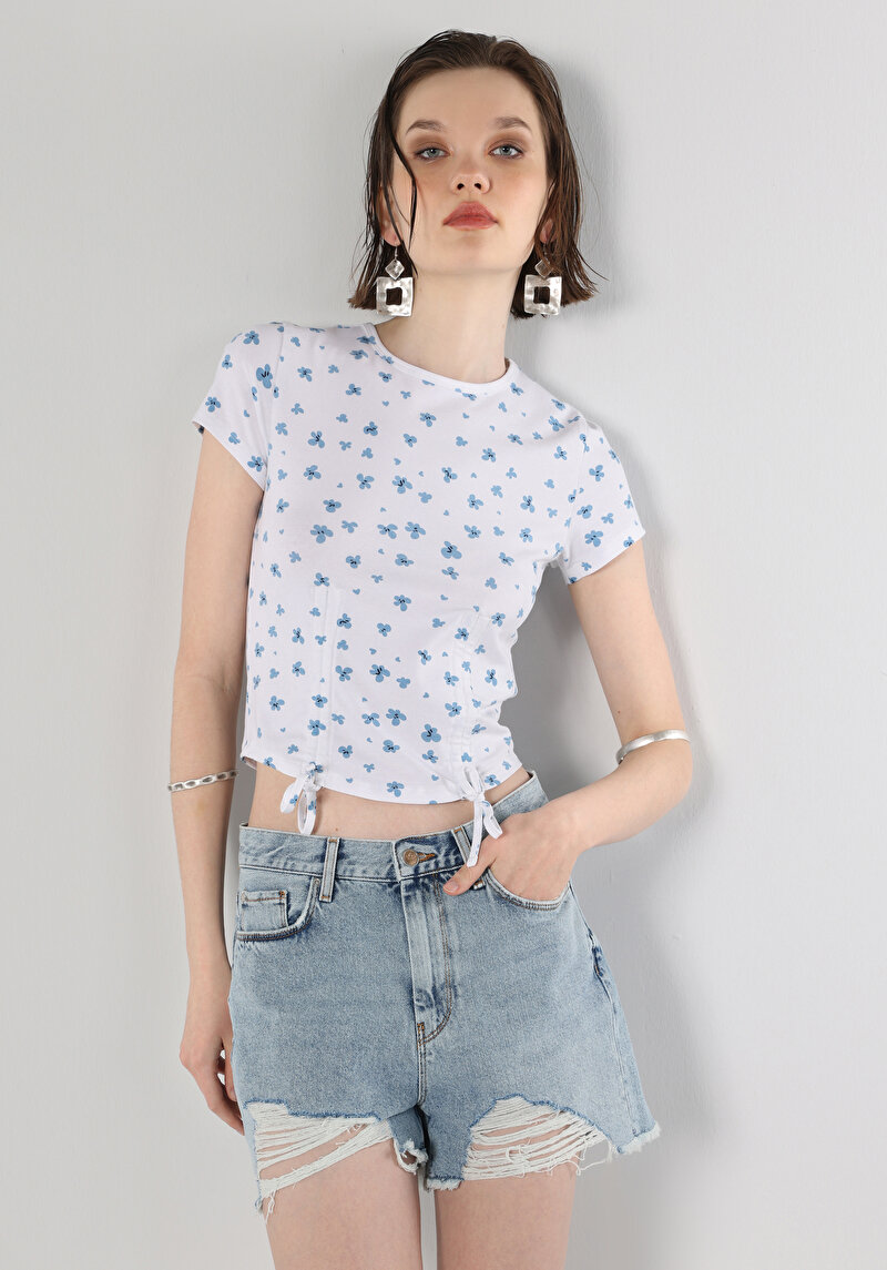 Slim Fit Yuvarlak Yaka Baskılı Kadın Beyaz Kısa Kol Tişört