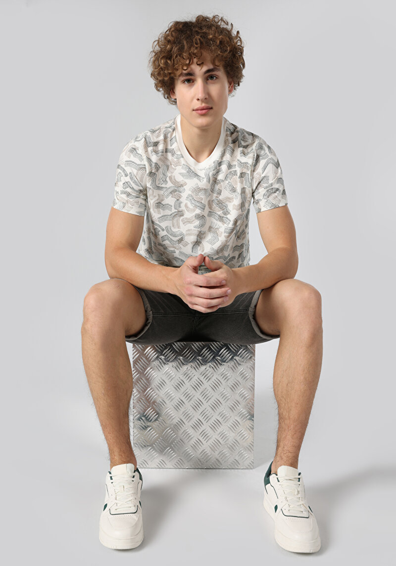 Regular Fit Yuvarlak Yaka Baskılı Erkek Beyaz Kısa Kol Tişört